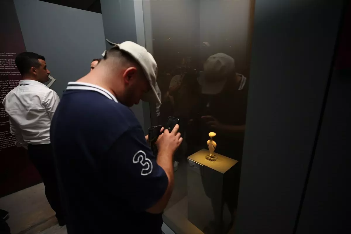 Troya Müzesi’nde 6 bin 500 yıllık tarihi eserler ziyarete açıldı