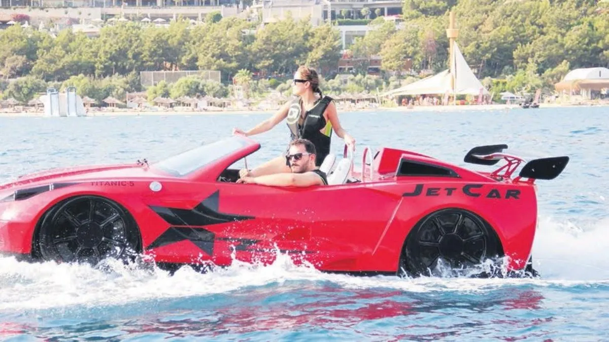 Aksiyon tutkunu çift