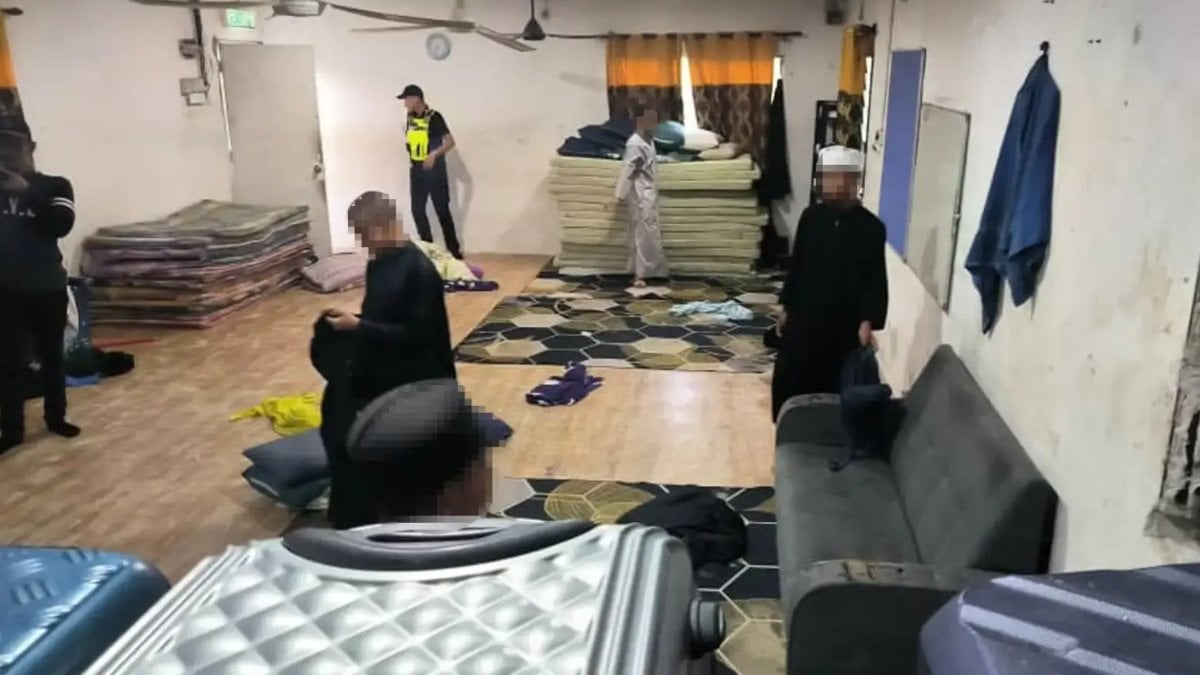 Malezya’da bakımevlerinde istismara uğrayan 402 çocuk kurtarıldı