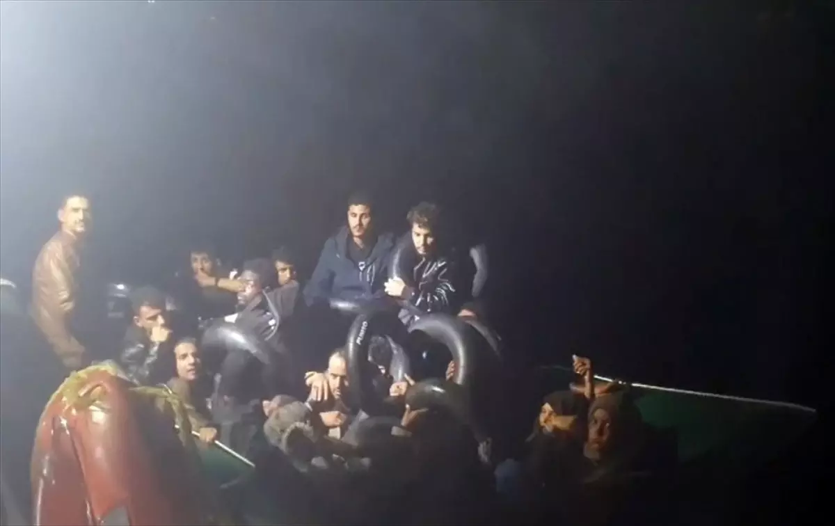 Ayvacık’ta 18 Düzensiz Göçmen Yakalandı