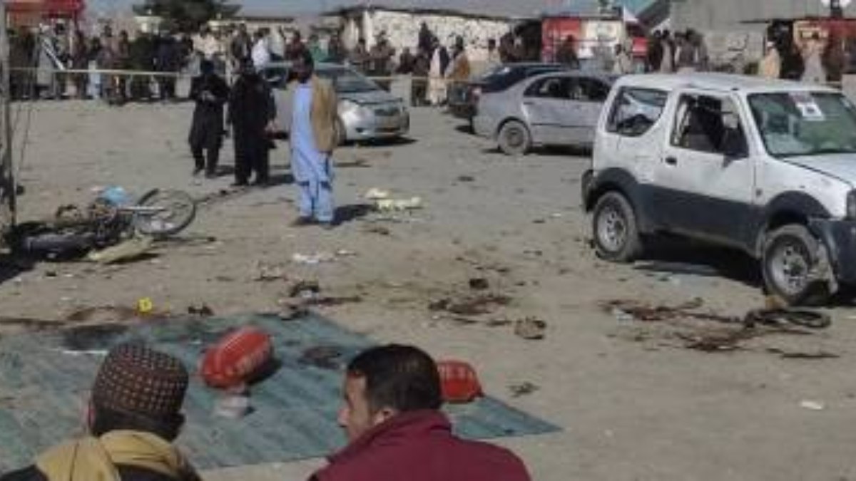 Pakistan’da bombalı saldırı düzenlendi