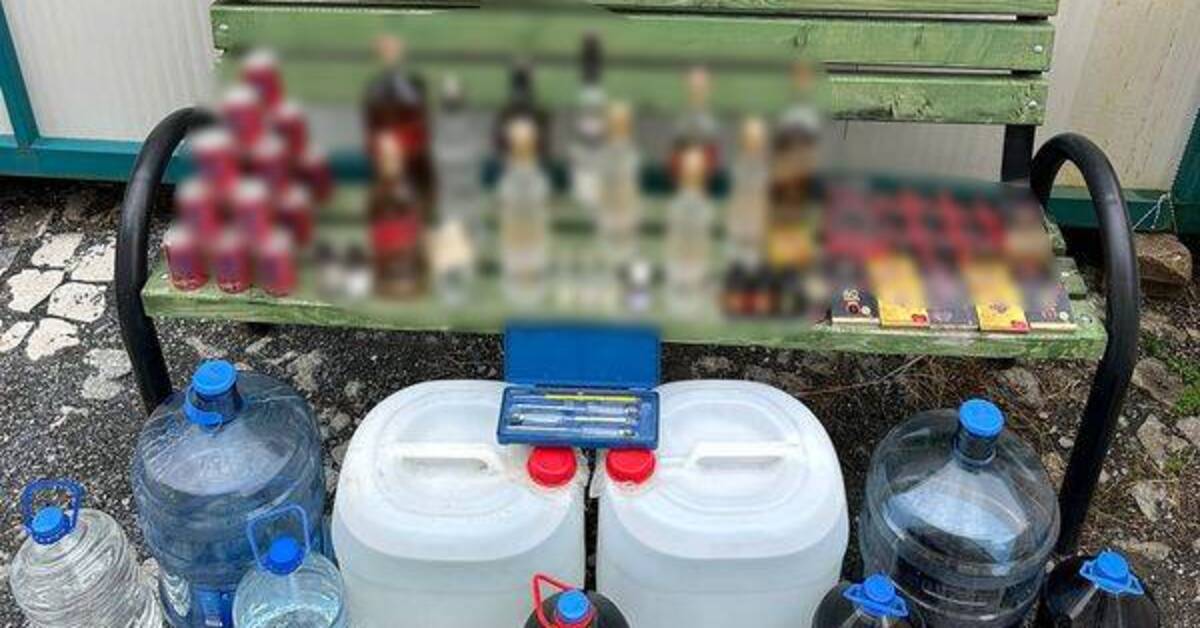 Hatay’da 1284 litre sahte içki ele geçirildi