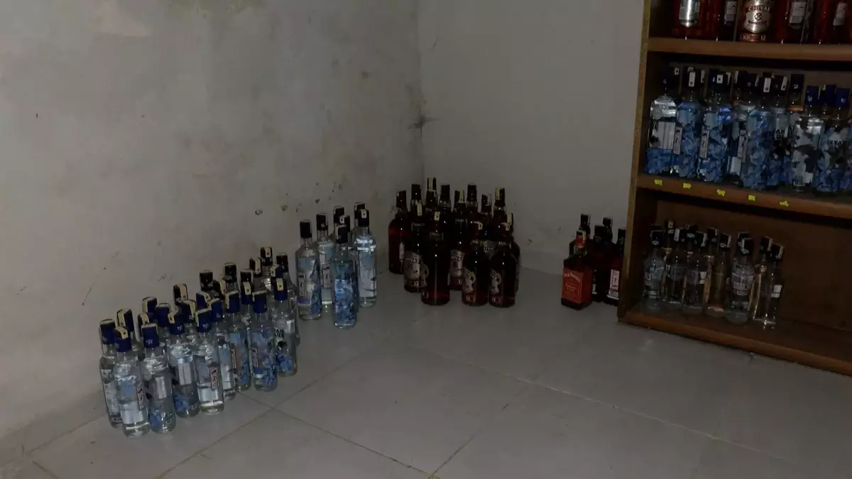İstanbul’da Sahte ve Kaçak İçki Operasyonu: 516 Şişe Ele Geçirildi