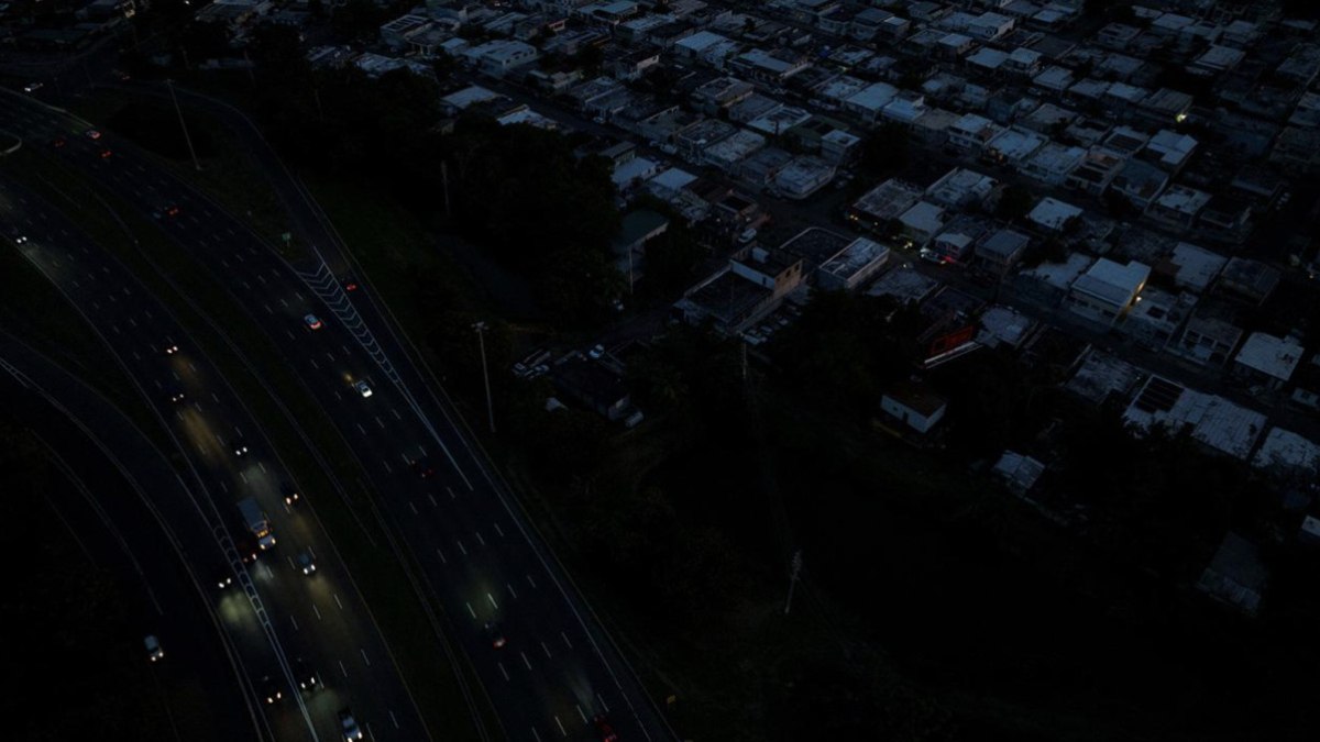 Porto Riko karanlığa gömüldü