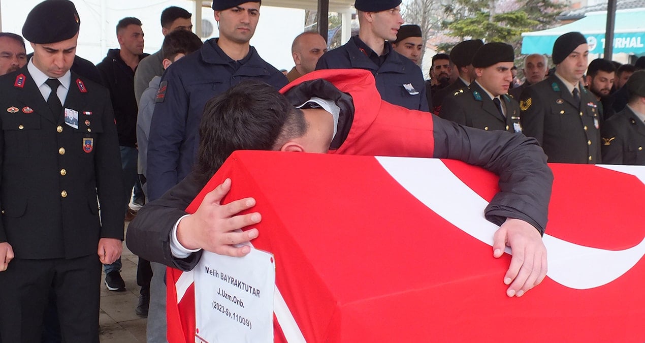 Jandarma Uzman Onbaşı Melih Bayraktutar son yolculuğuna uğurlandı