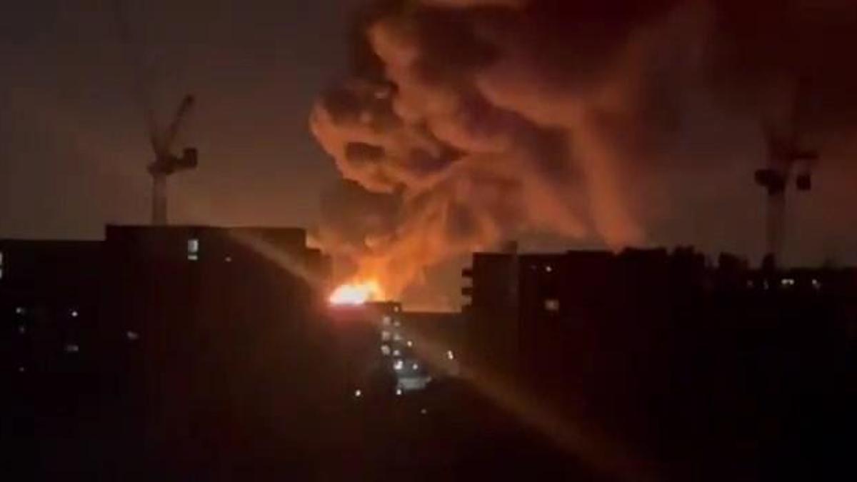 Rusya’da petrol deposunda çıkan yangın 10 bin metrekare alana yayıldı